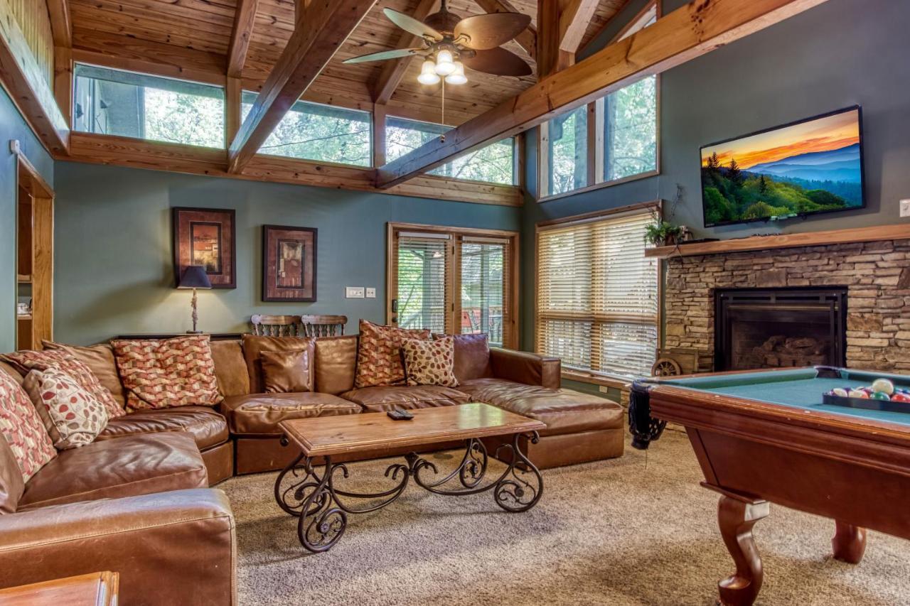 Mountain Lake Lodge, Hot Tub, Theater Room, 1089 Free Tickets Each Paid Day, Dollywood And More Sevierville Exterior photo